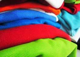 Chọn polyester hay cotton cho các sản phẩm may mặc thể thao.